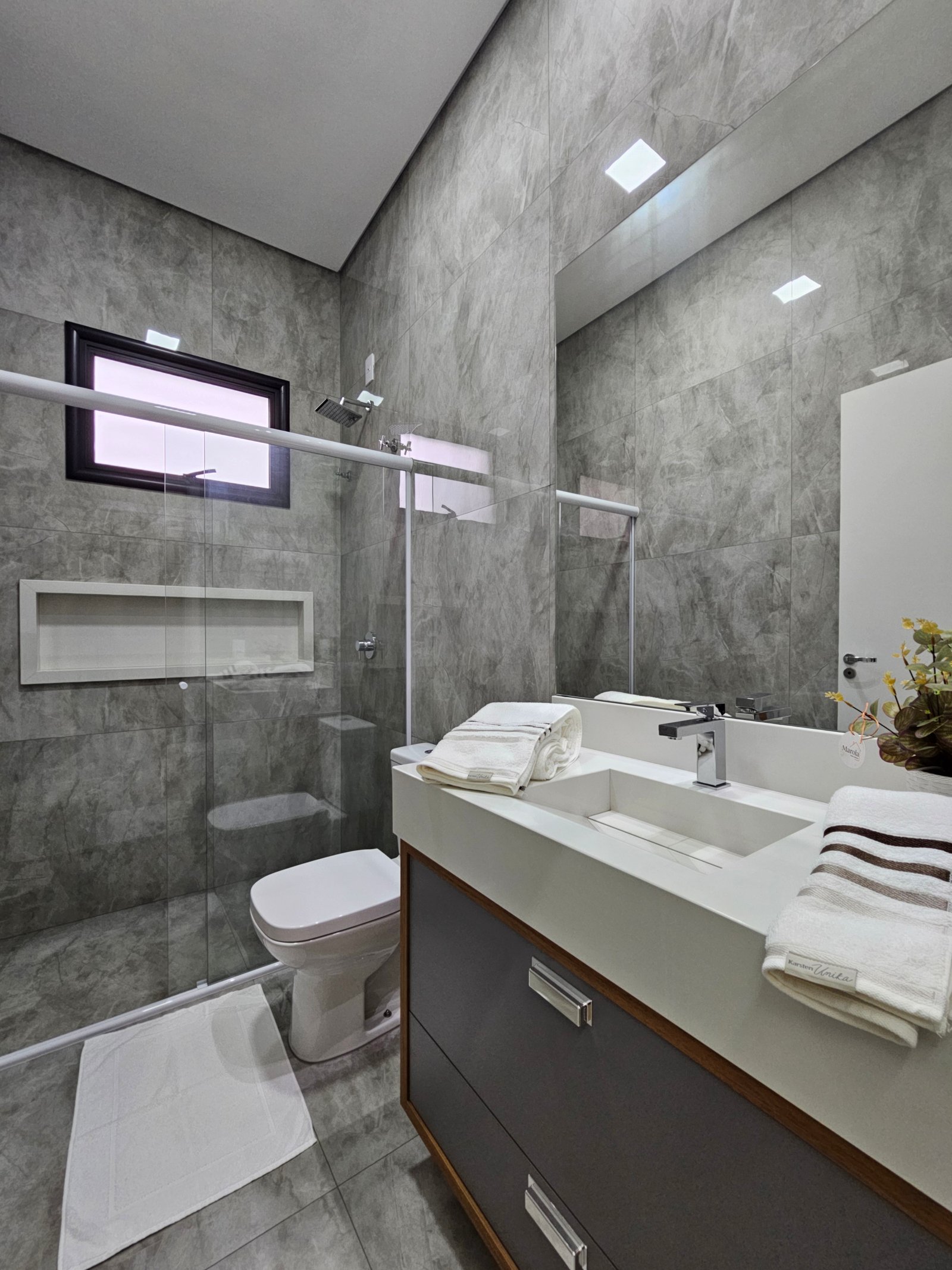 Casa Moderna De Alto Padrão À Venda | Condomínio Maria Cândida