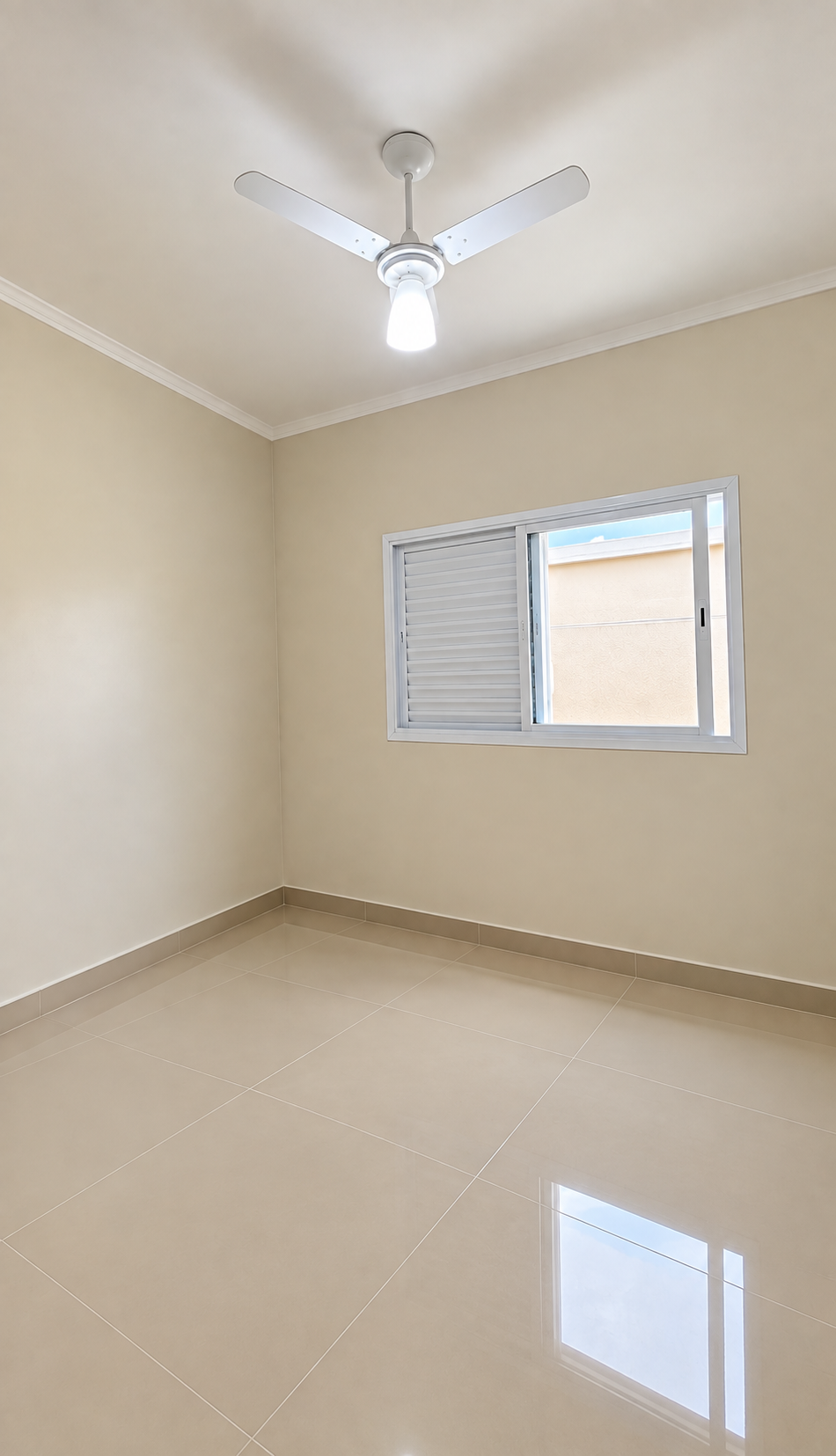 Casa com 3 dormitórios e suíte